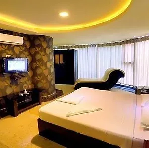 Fabhotel Olive Comforts Hotel